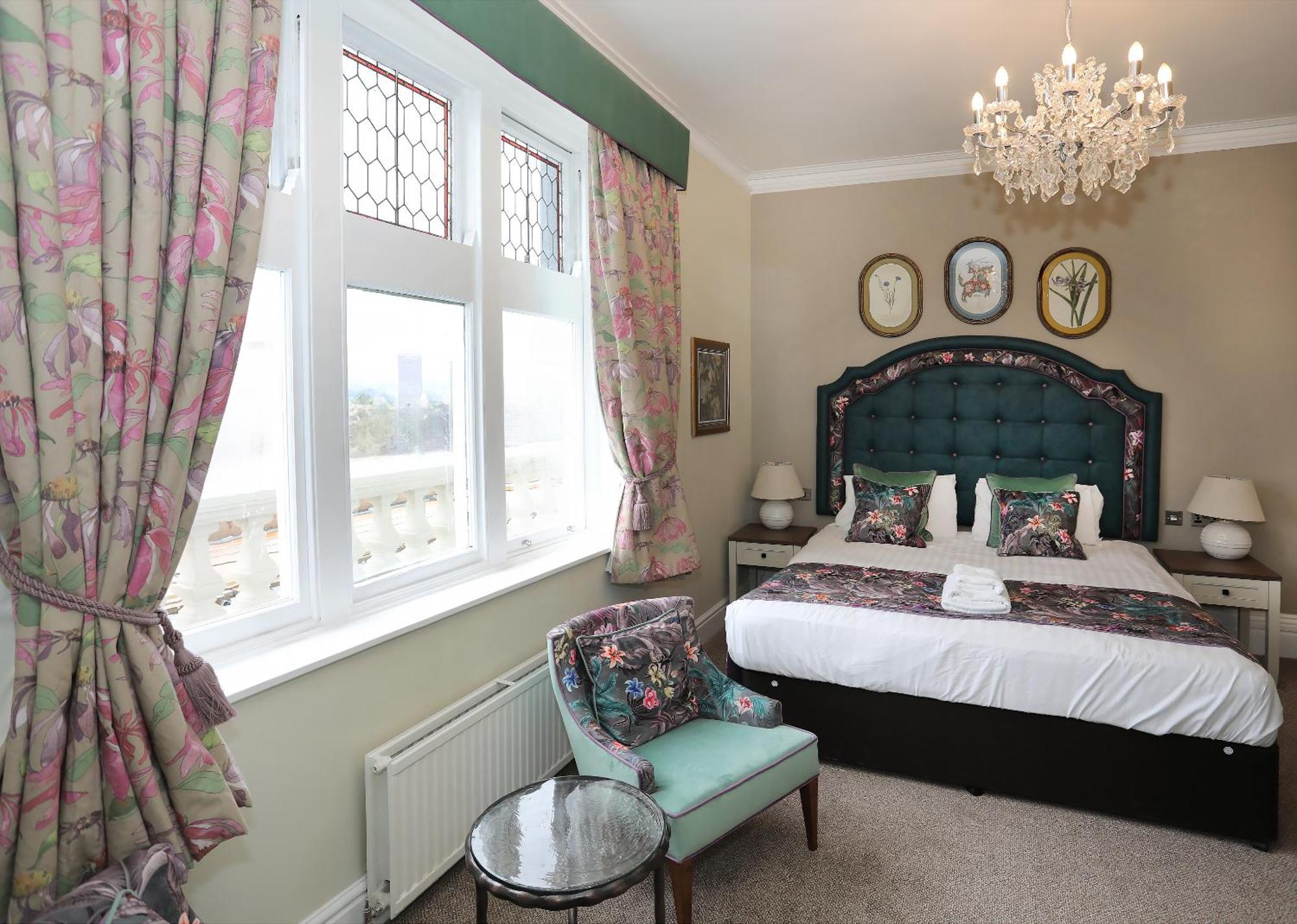 The Castle Of Brecon Hotel, Brecon, Powys Eksteriør bilde