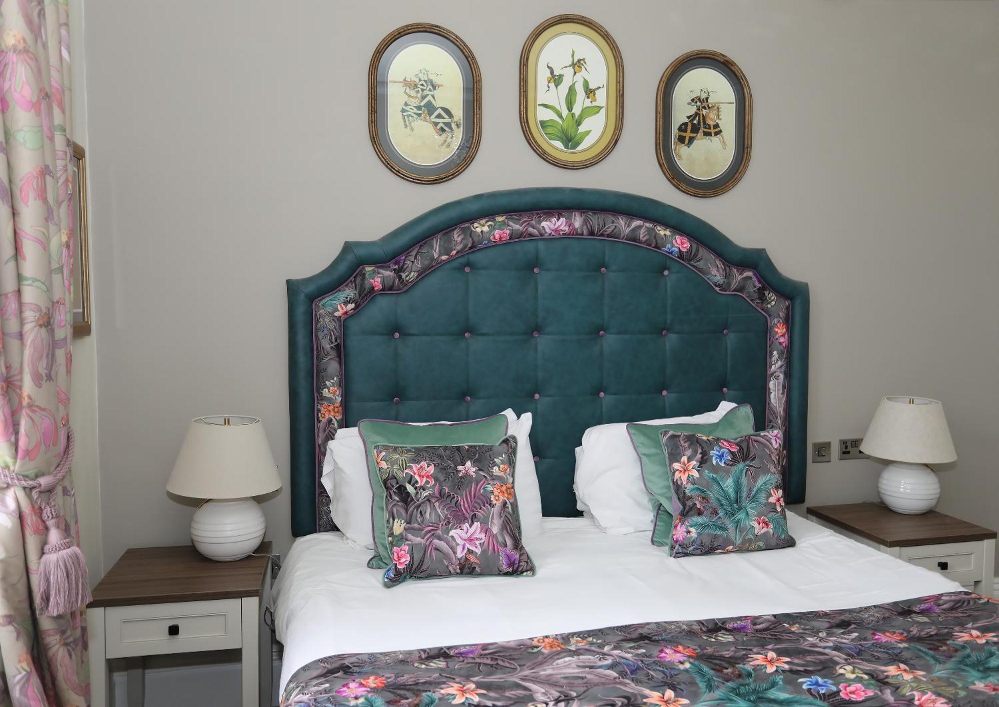 The Castle Of Brecon Hotel, Brecon, Powys Eksteriør bilde