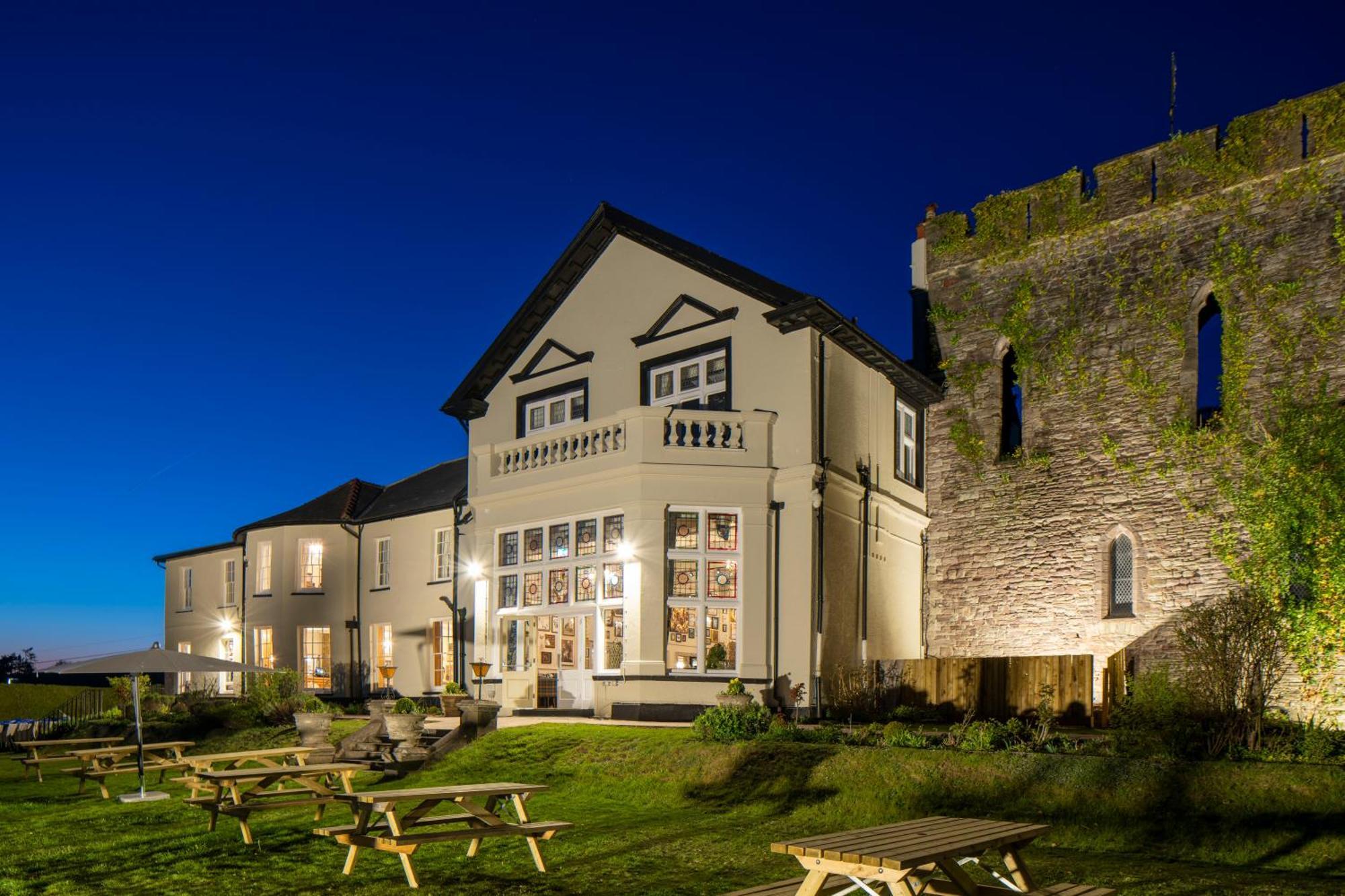 The Castle Of Brecon Hotel, Brecon, Powys Eksteriør bilde