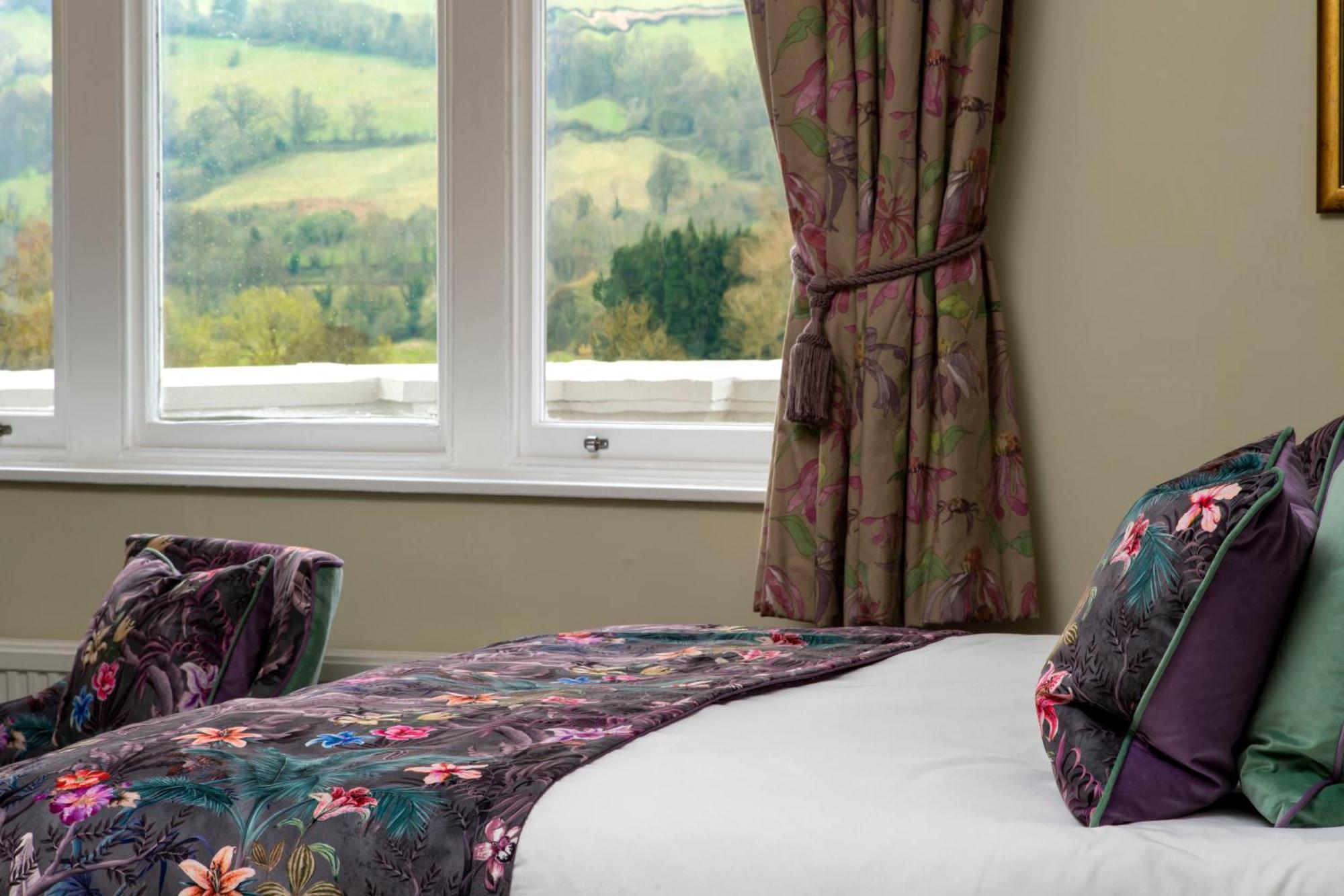 The Castle Of Brecon Hotel, Brecon, Powys Eksteriør bilde