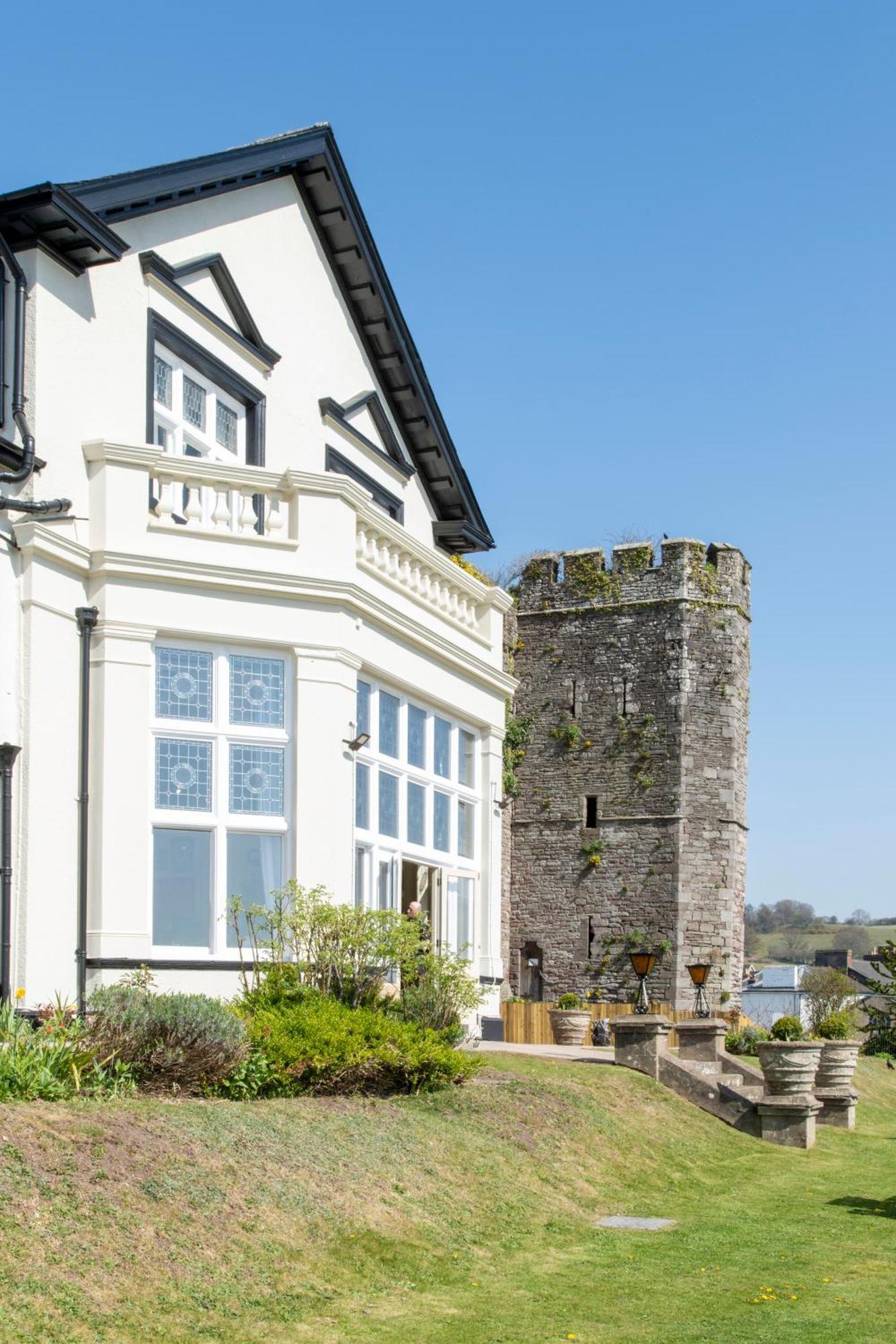 The Castle Of Brecon Hotel, Brecon, Powys Eksteriør bilde